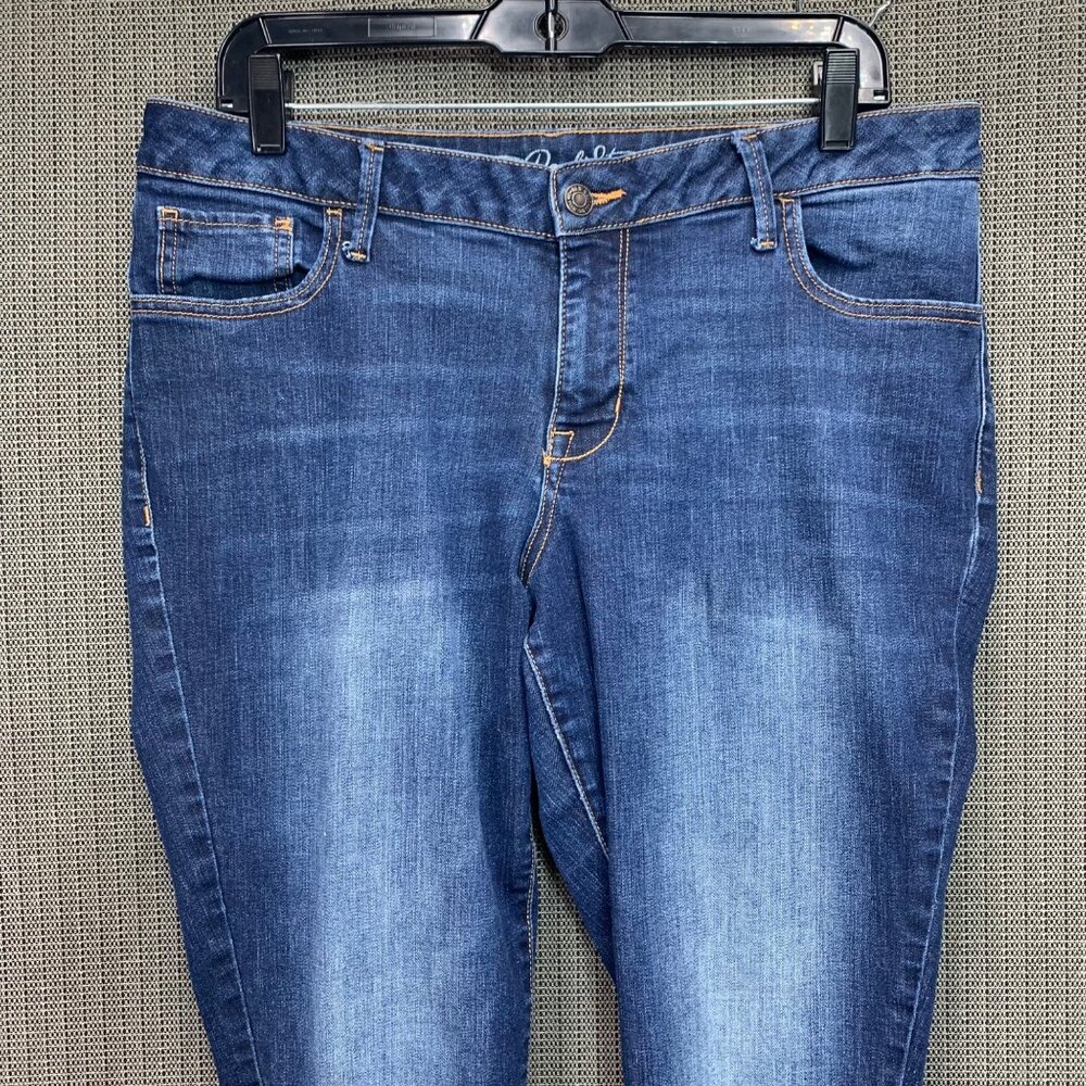 Old Navy Rockstar Womens Size 16 Dark Wash Jeans Regular Cotton Denim - Picture 3 of 9